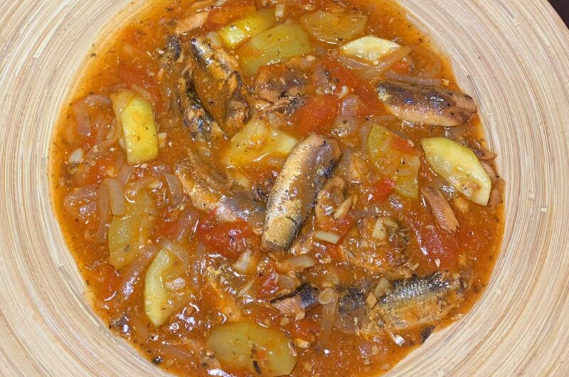 Ginisa nga Sardinas nga may Upo / Sautéed Bottle Gourd with Sardines in Tomato Sauce