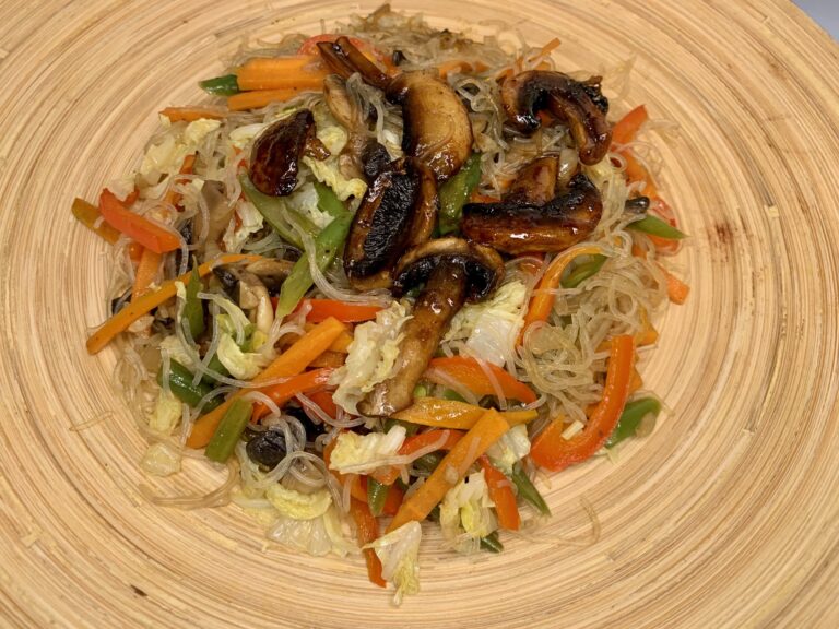 Vegan Pancit Bihon / Vegan Filipino Rice Noodles